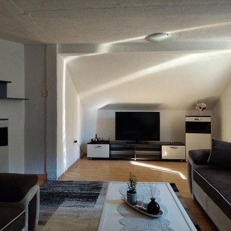 טוזלה Apartment Em 2 מראה חיצוני תמונה